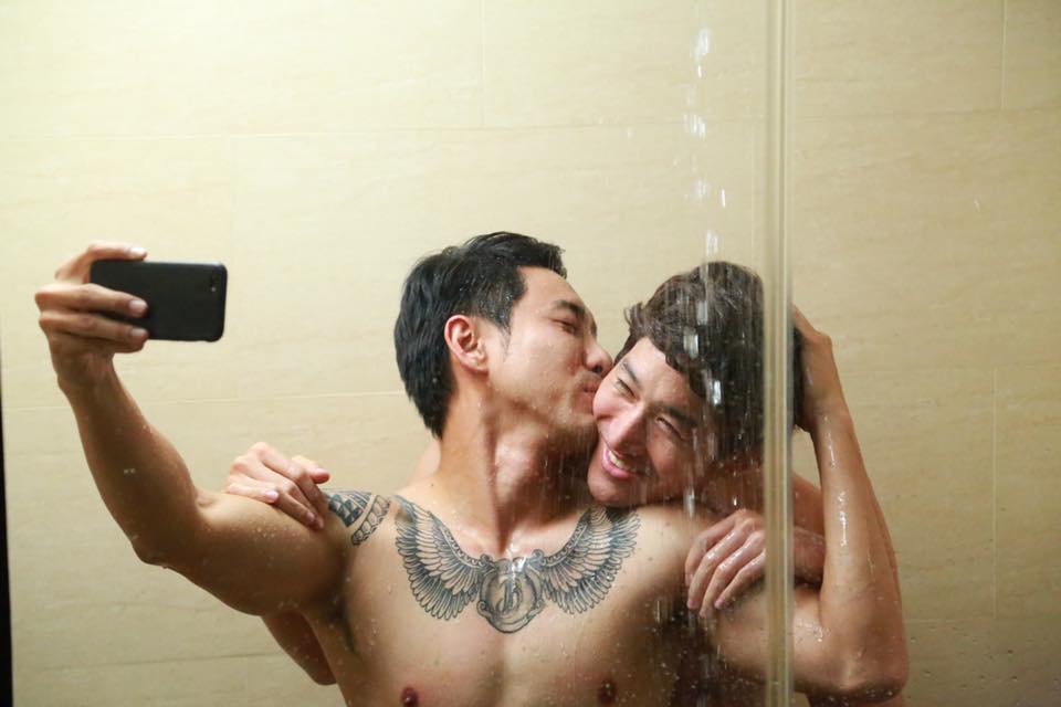 รอยสัก ฝั่งรัก