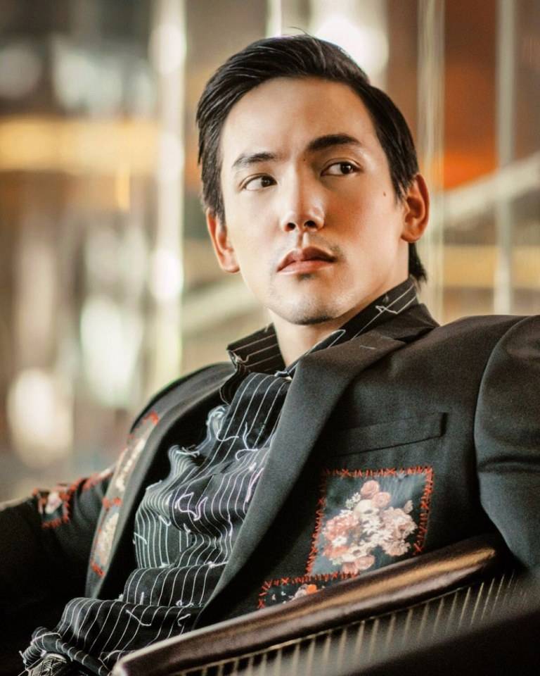 หล่อรวย อยากเลีย