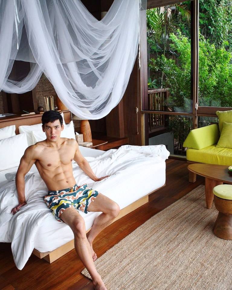 หล่อรวย อยากเลีย