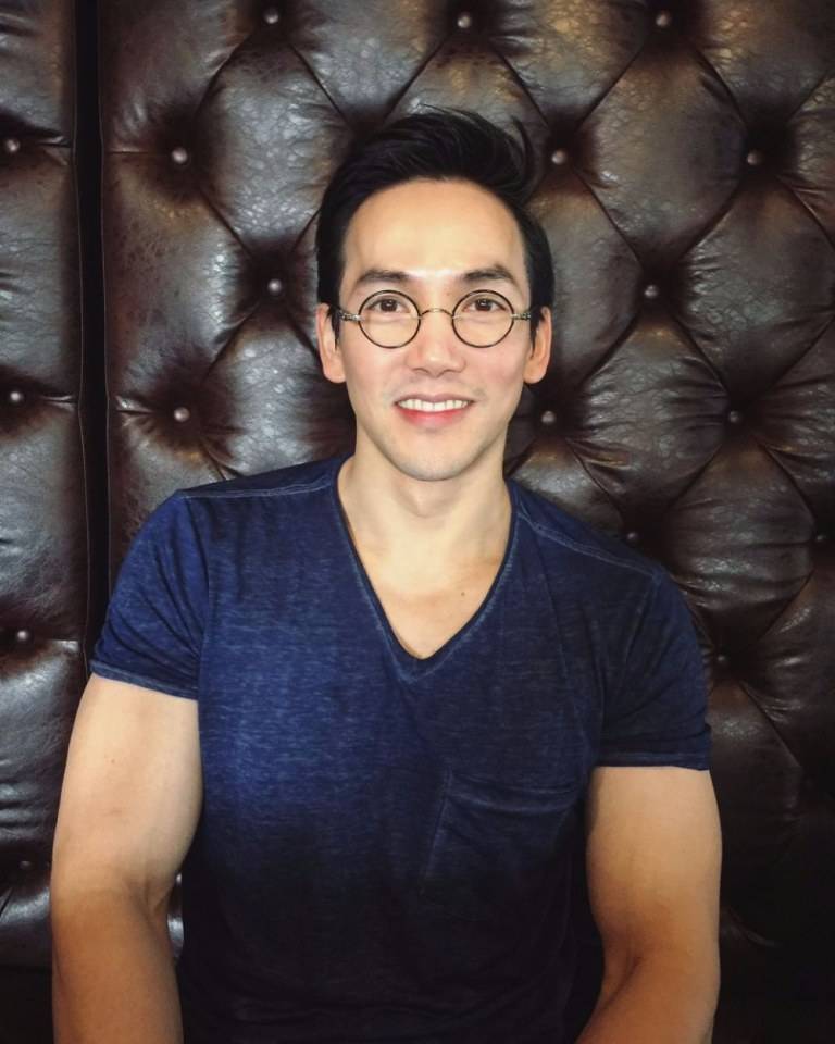 หล่อรวย อยากเลีย