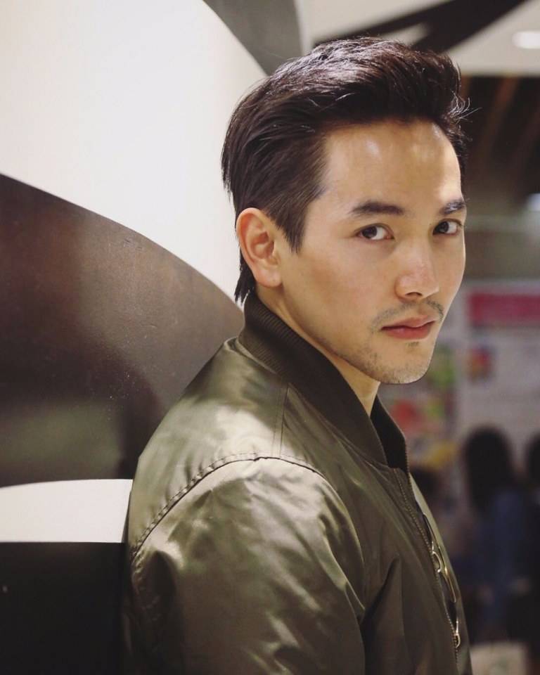 หล่อรวย อยากเลีย