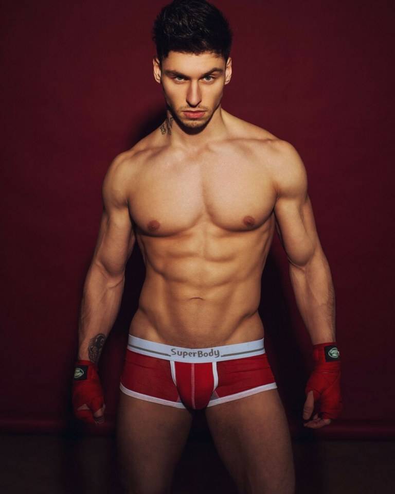 hot male 170 (18+)