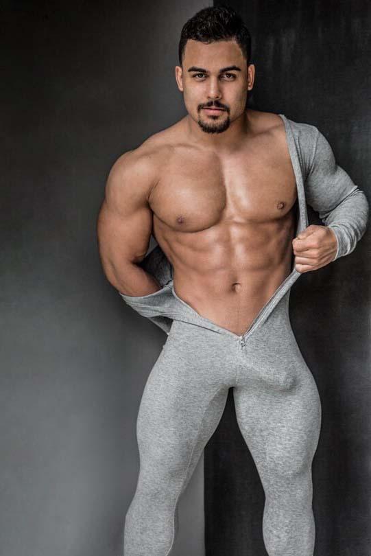 hot male 171 (18+)