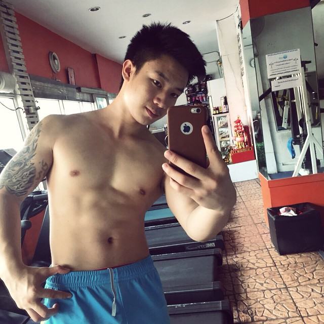 ตั้ม ศรัณย์หนุ่มน้อย ใหญ่ๆน่าฟัด