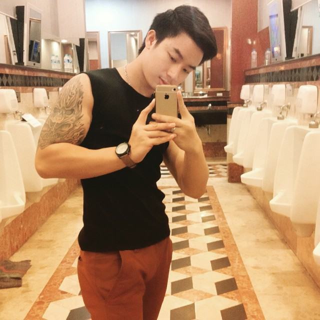 ตั้ม ศรัณย์หนุ่มน้อย ใหญ่ๆน่าฟัด