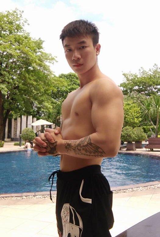 ตั้ม ศรัณย์หนุ่มน้อย ใหญ่ๆน่าฟัด