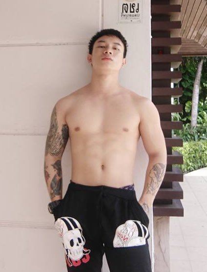 ตั้ม ศรัณย์หนุ่มน้อย ใหญ่ๆน่าฟัด