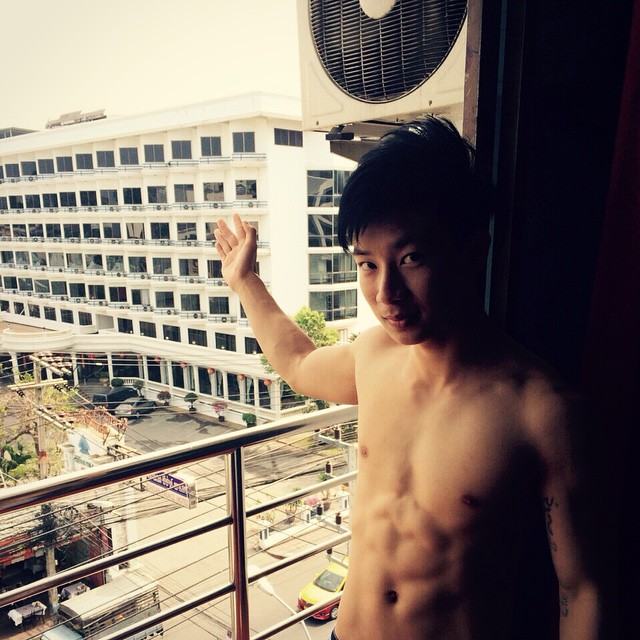 ตั้ม ศรัณย์หนุ่มน้อย ใหญ่ๆน่าฟัด
