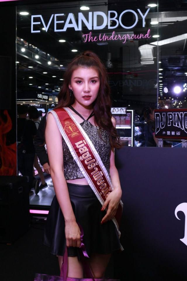 Grandopening URBAN DECAY X EVEANDBOY siam square one