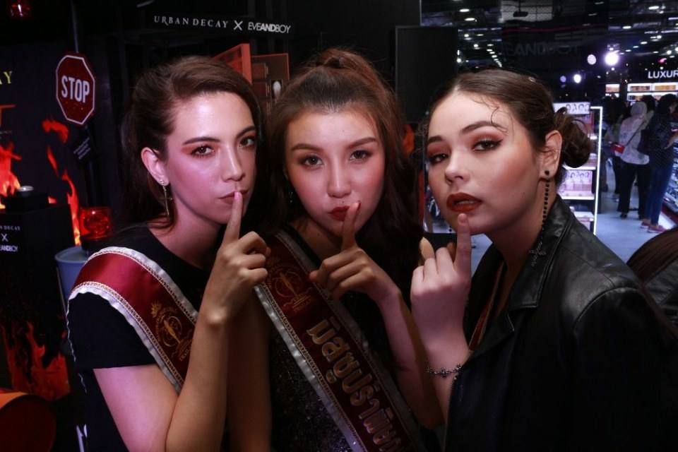 Grandopening URBAN DECAY X EVEANDBOY siam square one