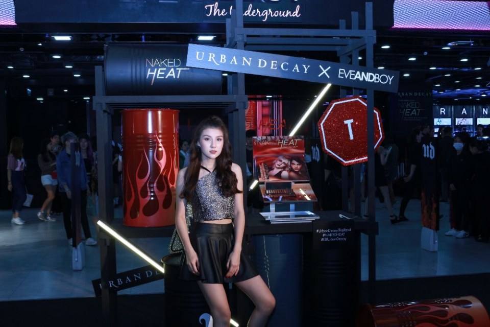 Grandopening URBAN DECAY X EVEANDBOY siam square one