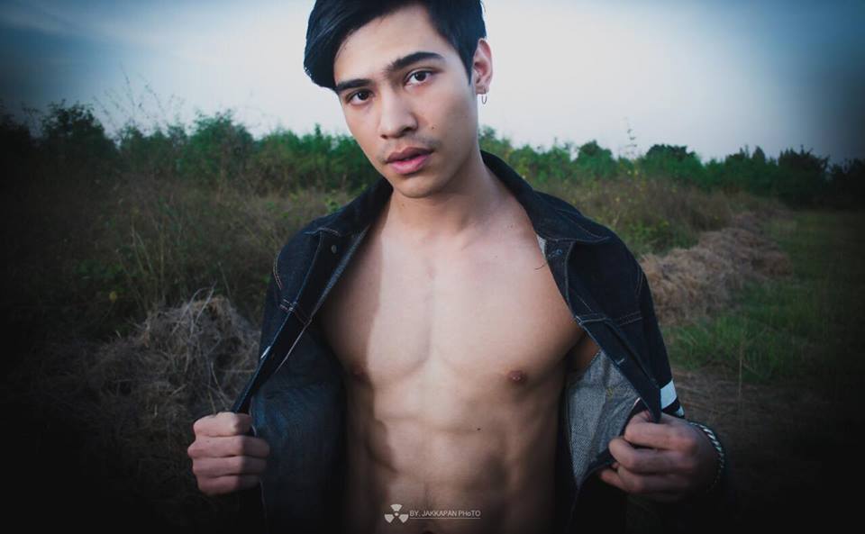 หนุ่มเข้มหล่อบ้านๆ แสบทรวง 023