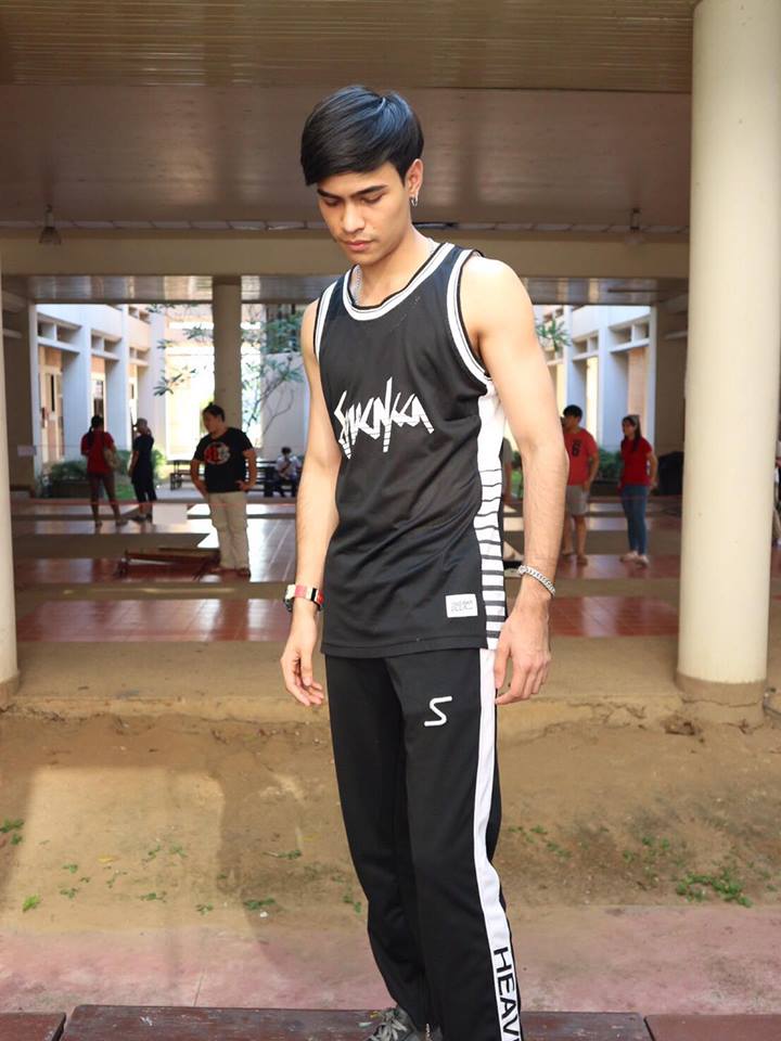 หนุ่มเข้มหล่อบ้านๆ แสบทรวง 023
