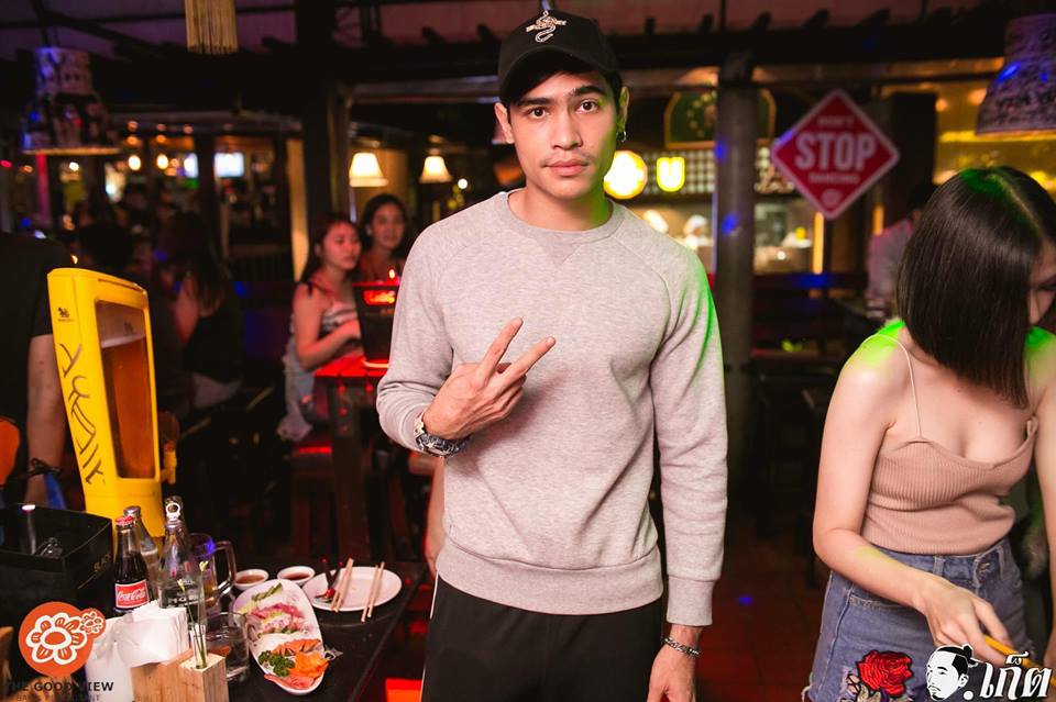 หนุ่มเข้มหล่อบ้านๆ แสบทรวง 023