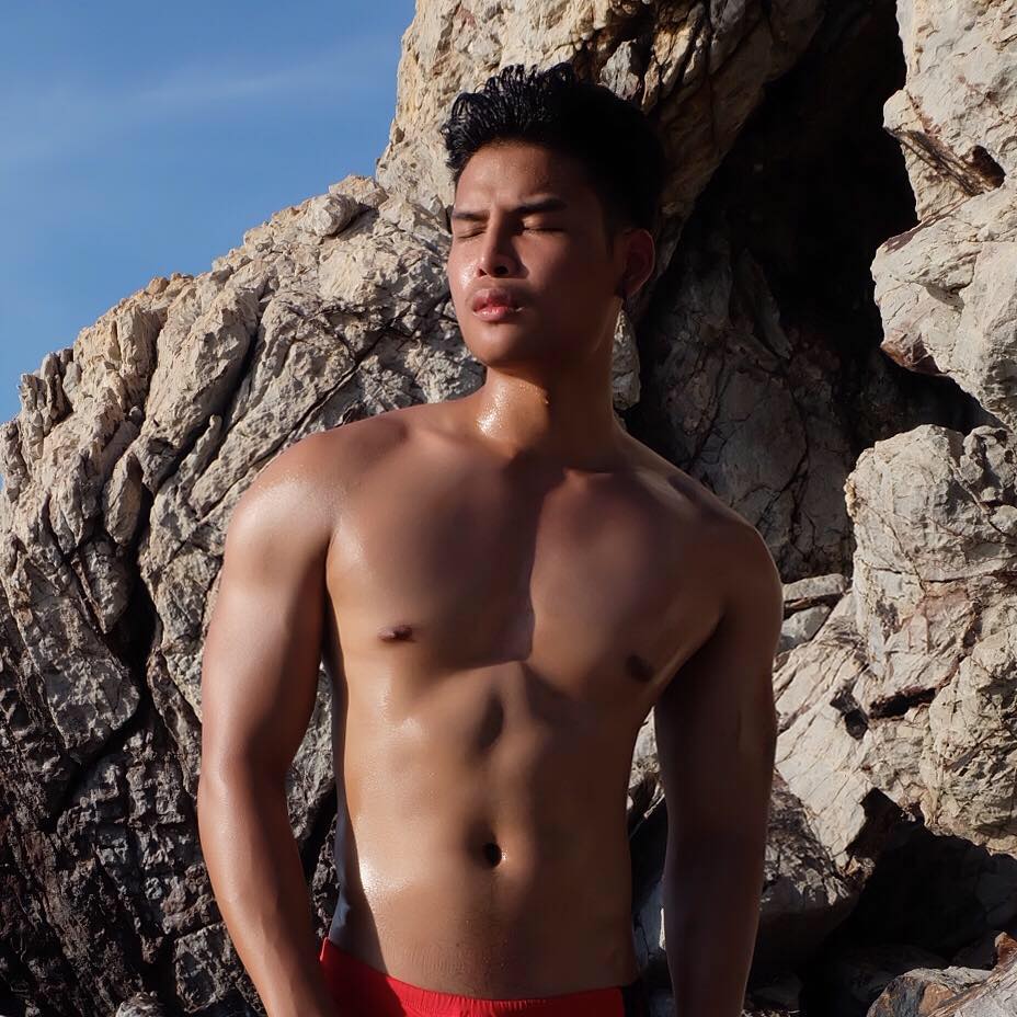 หนุ่มเข้มหล่อบ้านๆ แสบทรวง 024