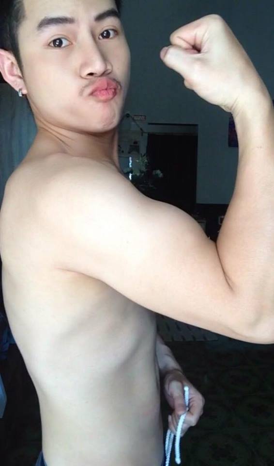 หนุ่มตี๋หล่อบ้านๆ แสบทรวง 006