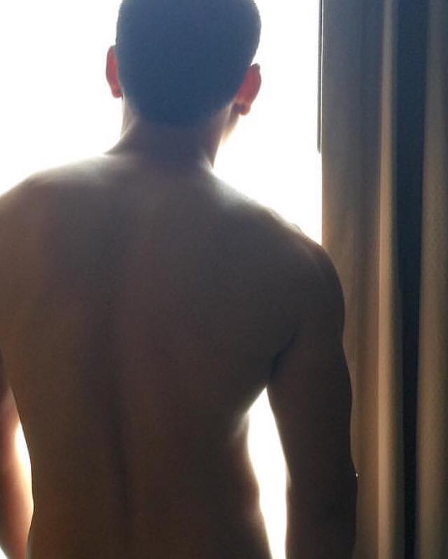 หนุ่มเข้มหล่อบ้านๆ แสบทรวง 030