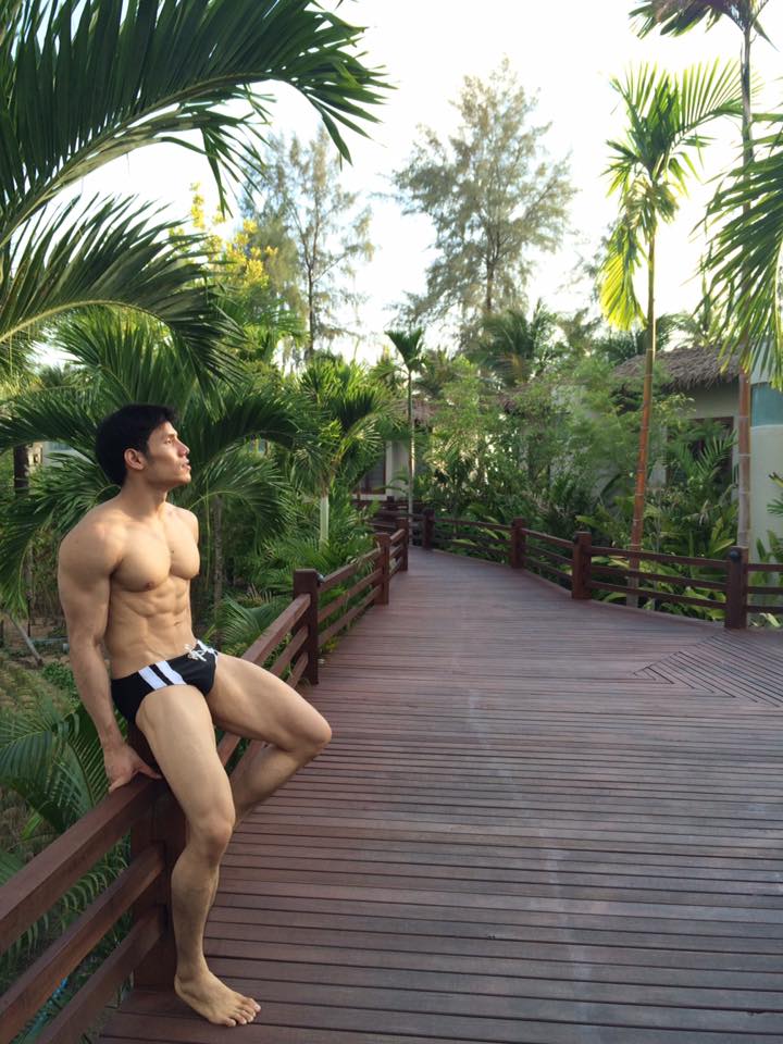 หนุ่มเข้มหล่อบ้านๆ แสบทรวง 031