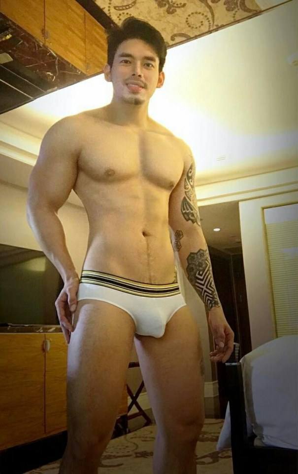 hot male 179 (18+)