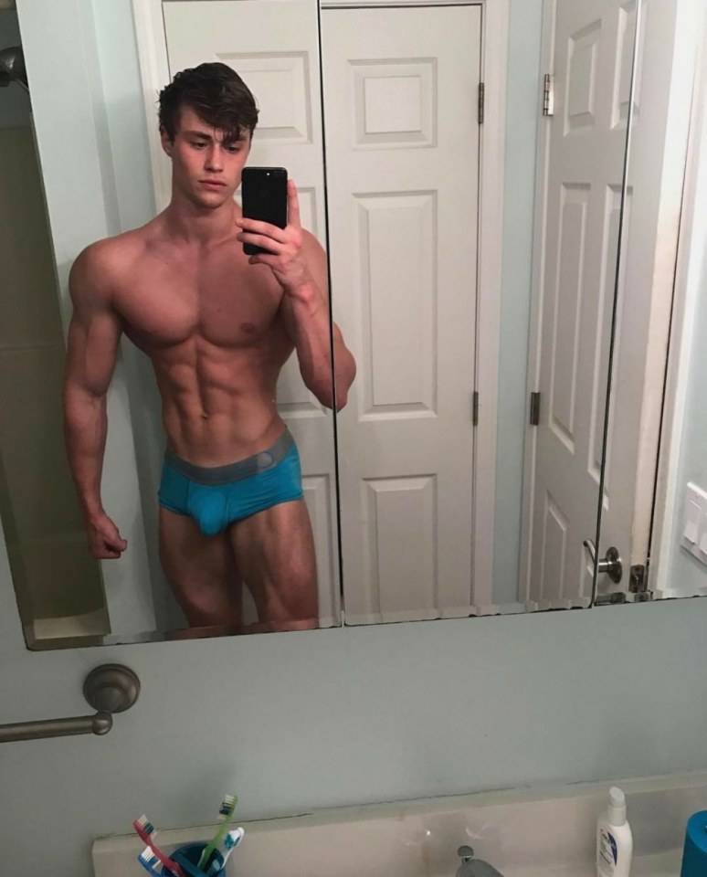 hot male 179 (18+)
