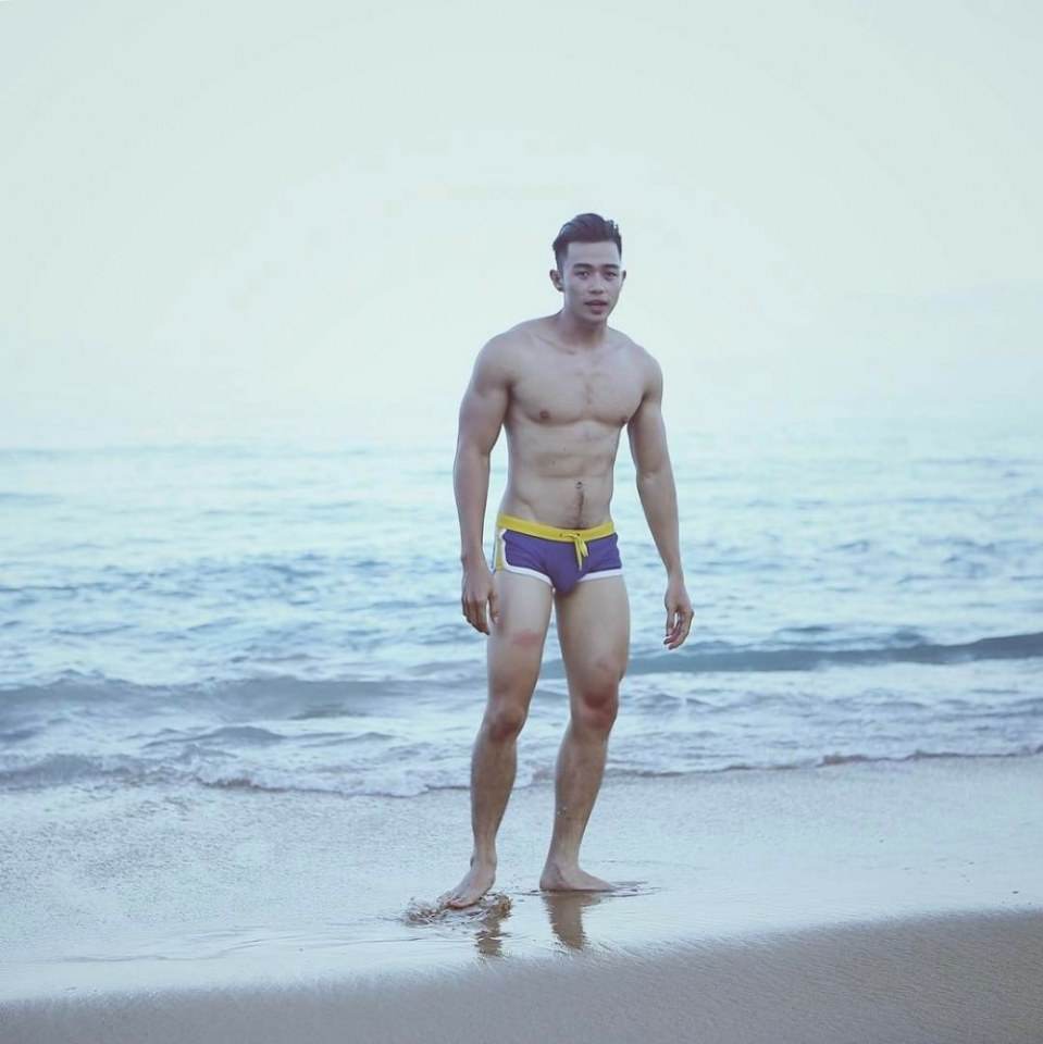 hot male 179 (18+)