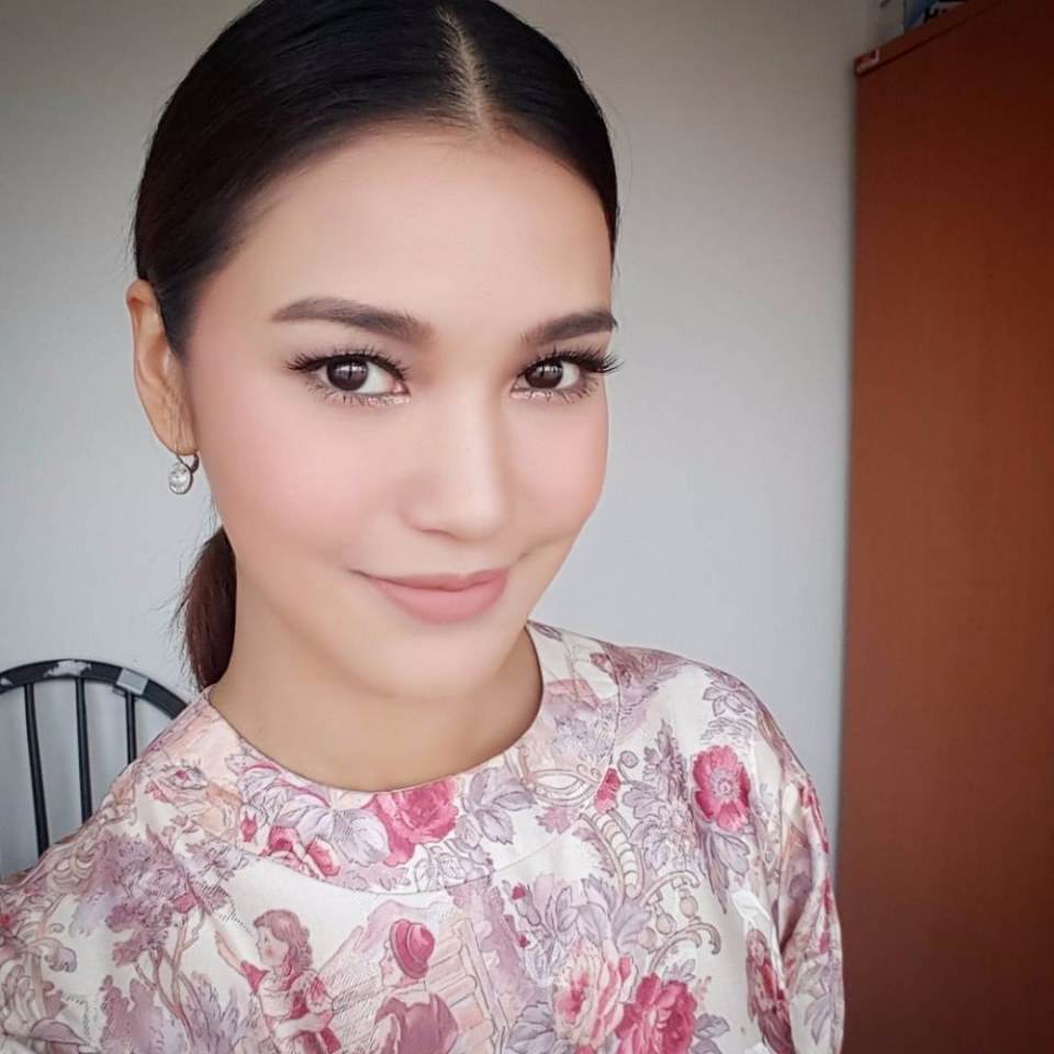 ชมพู่