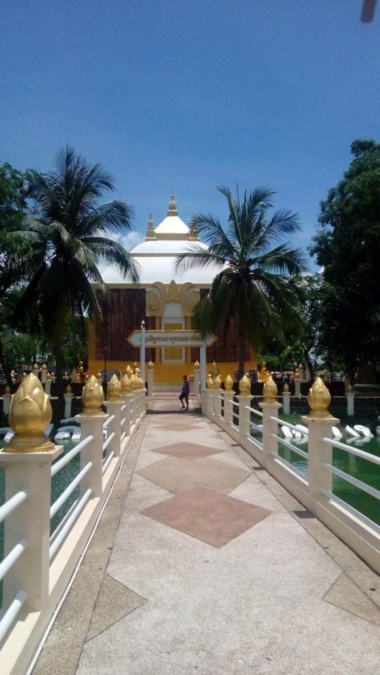 ไหว้พระธาตุพนม