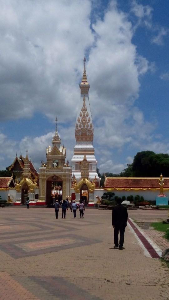 ไหว้พระธาตุพนม