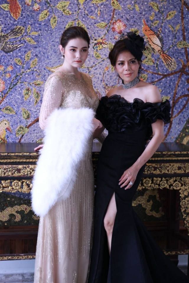มาดามพลอยริน มิสซูปร้าจังหวัดสกลนคร