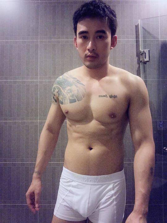 hot male 182 (18+)