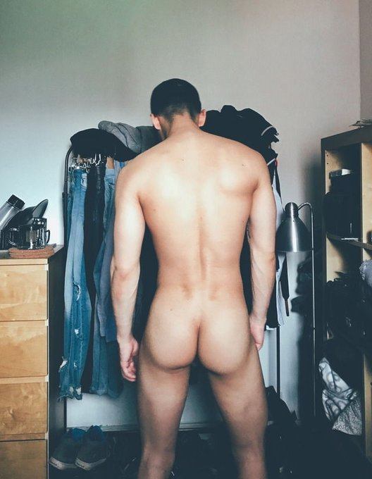 hot male 182 (18+)