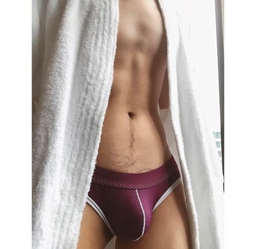 hot male 182 (18+)