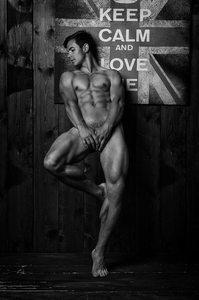 hot male 185 (18+)