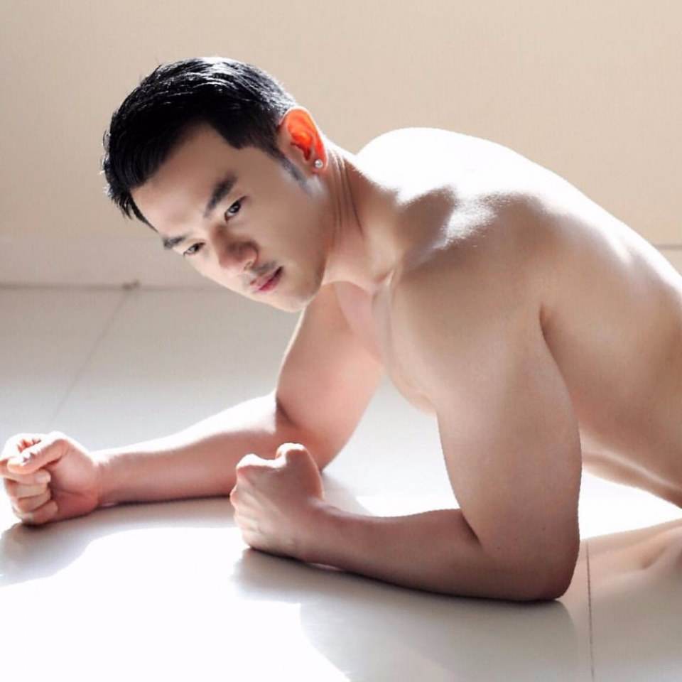 หลากหลาย ผช.ในทวิต02