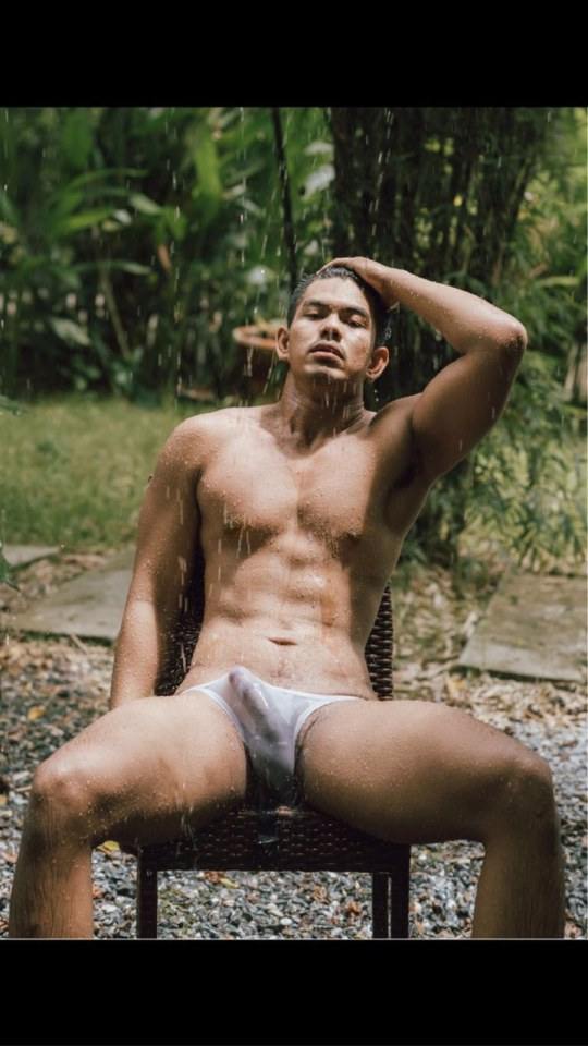 หลากหลาย ผช.ในทวิต02