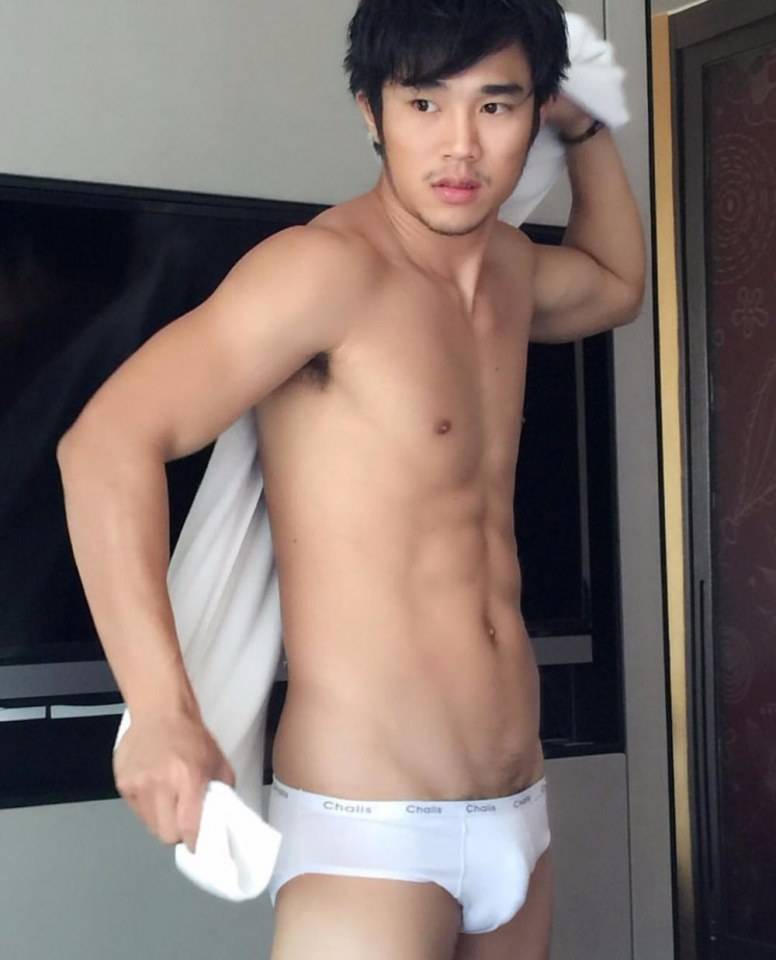 หลากหลาย ผช.ในทวิต02