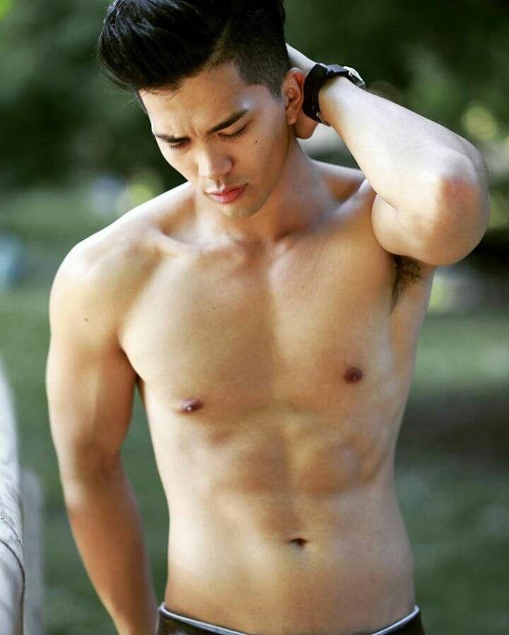เห็นนม อยากอมแล้วยิ้ม