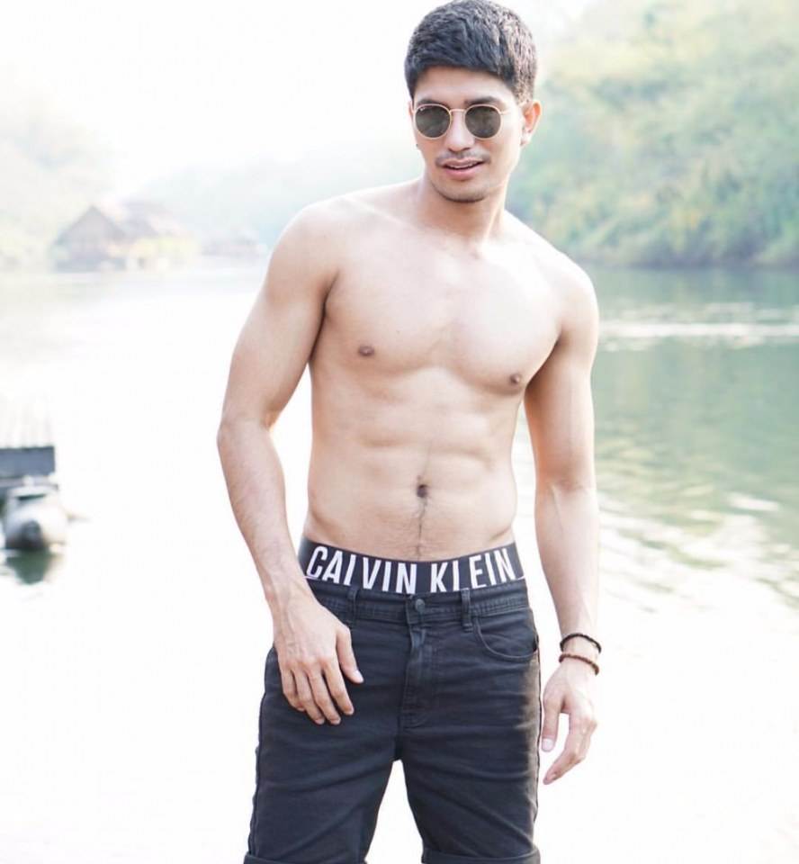 เห็นนม อยากอมแล้วยิ้ม