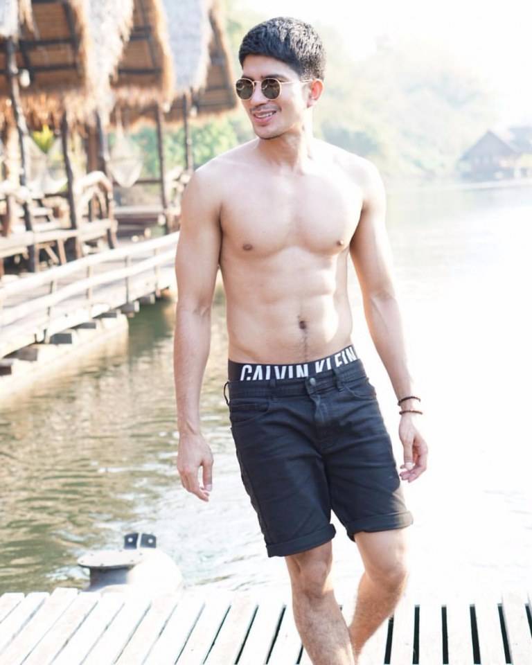 เห็นนม อยากอมแล้วยิ้ม