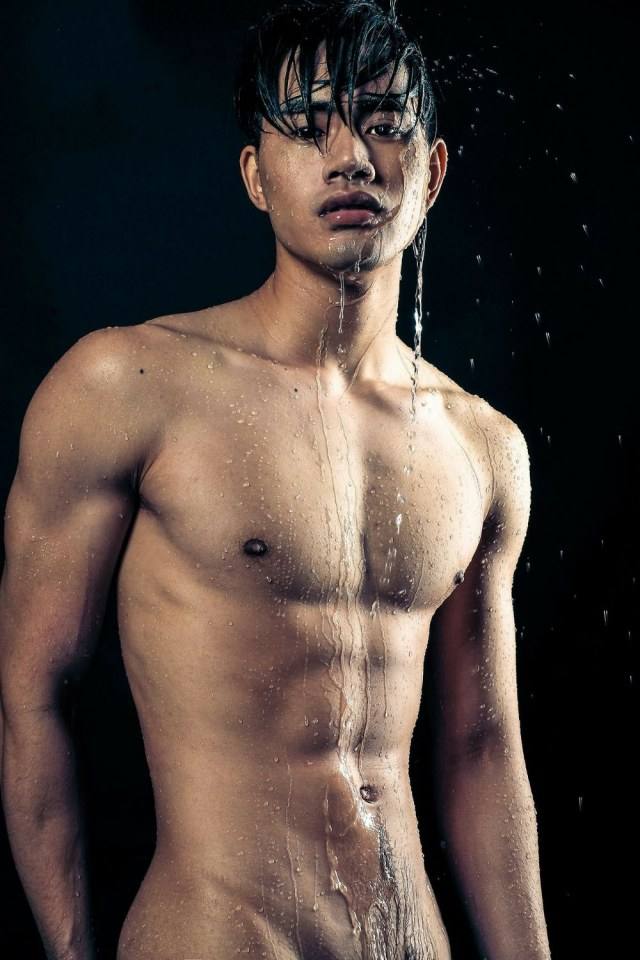 hot male 190 (18+)