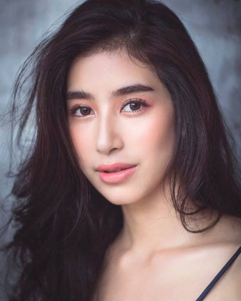 มิ้น ชาลิดา/เพียงขวัญ