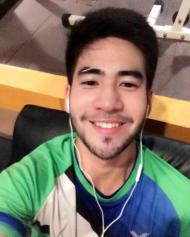 ต้น ศักราช หนุ่มหล่อมาดเซอร์หน้าคล้ายโป๊ป ธนวรรธน์ !!