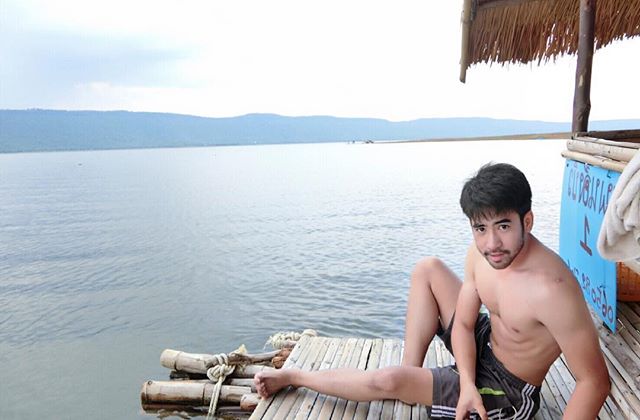 ต้น ศักราช หนุ่มหล่อมาดเซอร์หน้าคล้ายโป๊ป ธนวรรธน์ !!