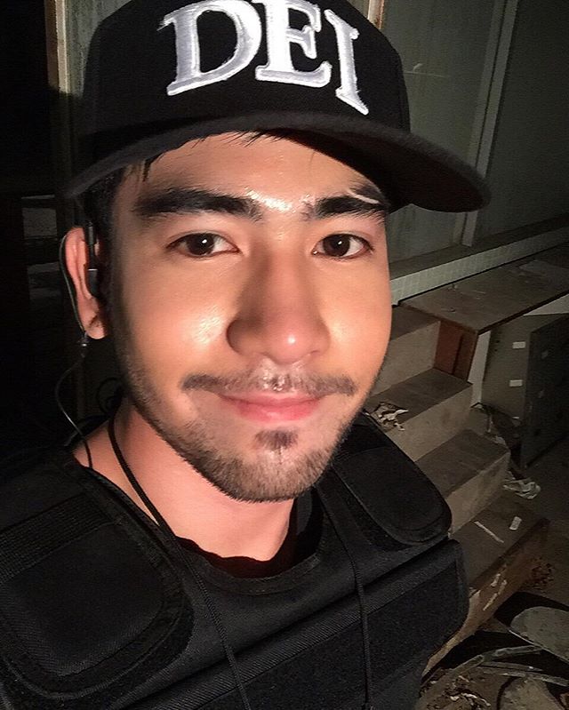 ต้น ศักราช หนุ่มหล่อมาดเซอร์หน้าคล้ายโป๊ป ธนวรรธน์ !!