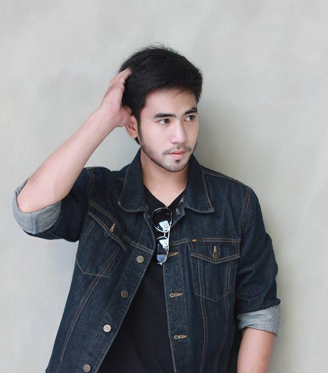 ต้น ศักราช หนุ่มหล่อมาดเซอร์หน้าคล้ายโป๊ป ธนวรรธน์ !!