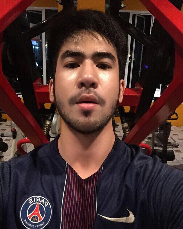 ต้น ศักราช หนุ่มหล่อมาดเซอร์หน้าคล้ายโป๊ป ธนวรรธน์ !!