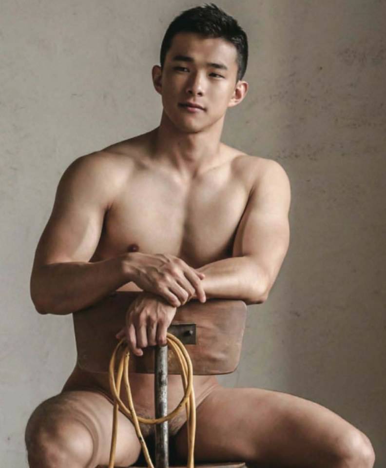 hot male 193 (18+)