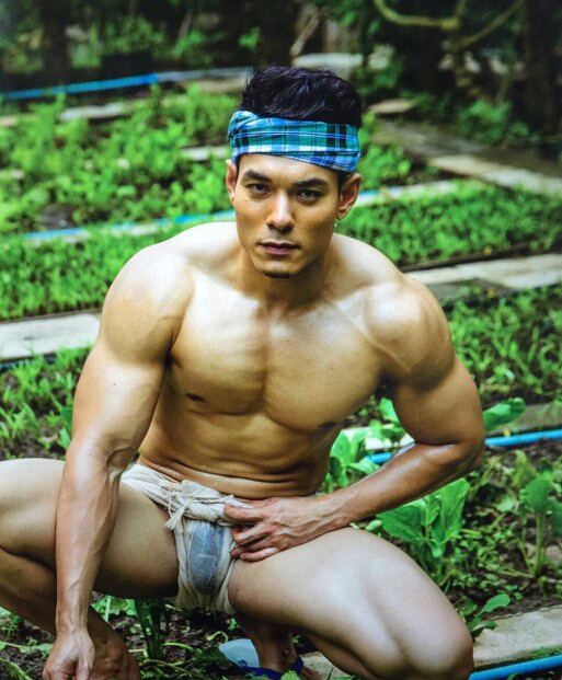 hot male 194 (18+)