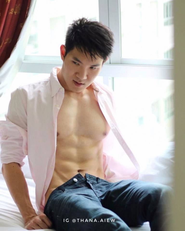 เชิญมาเลีย