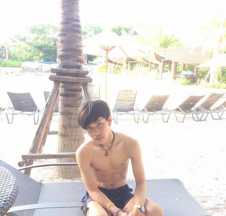 กรุบกริบ ครองโลก(&hearts;&epsilon; &hearts; )♡ 1